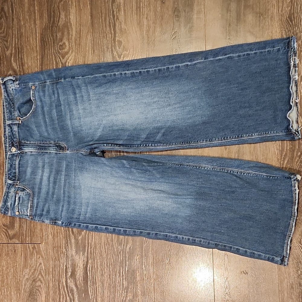 American Eagle Outfitters Medium Blue Flared Jeans - Picture 5 of 10